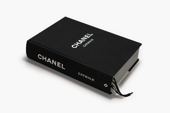 Livro Chanel Catwalk