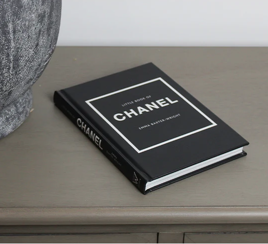 Livro Little Book of Chanel