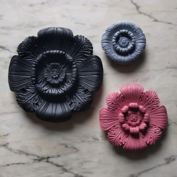 Roseta Média - Iva Viana sculpture
