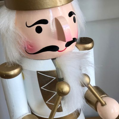 quebra noz Branco e dourado tambor - Image 3