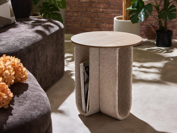 Mesa de apoio revisteiro bouclé