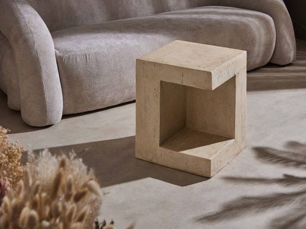 Mesa Auxiliar Cubo Traverti